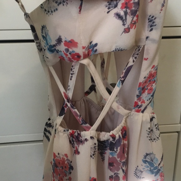 Rachael & Chloe- floral dress/formal attire - Picture 2 of 6